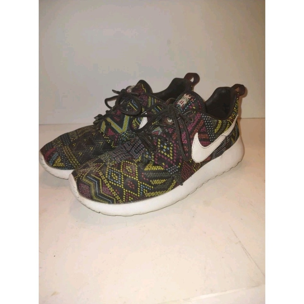 Nike‎ Roshe One Knit Jacquard BHM Multicolor Running Shoes Sneakers Womens 6.5